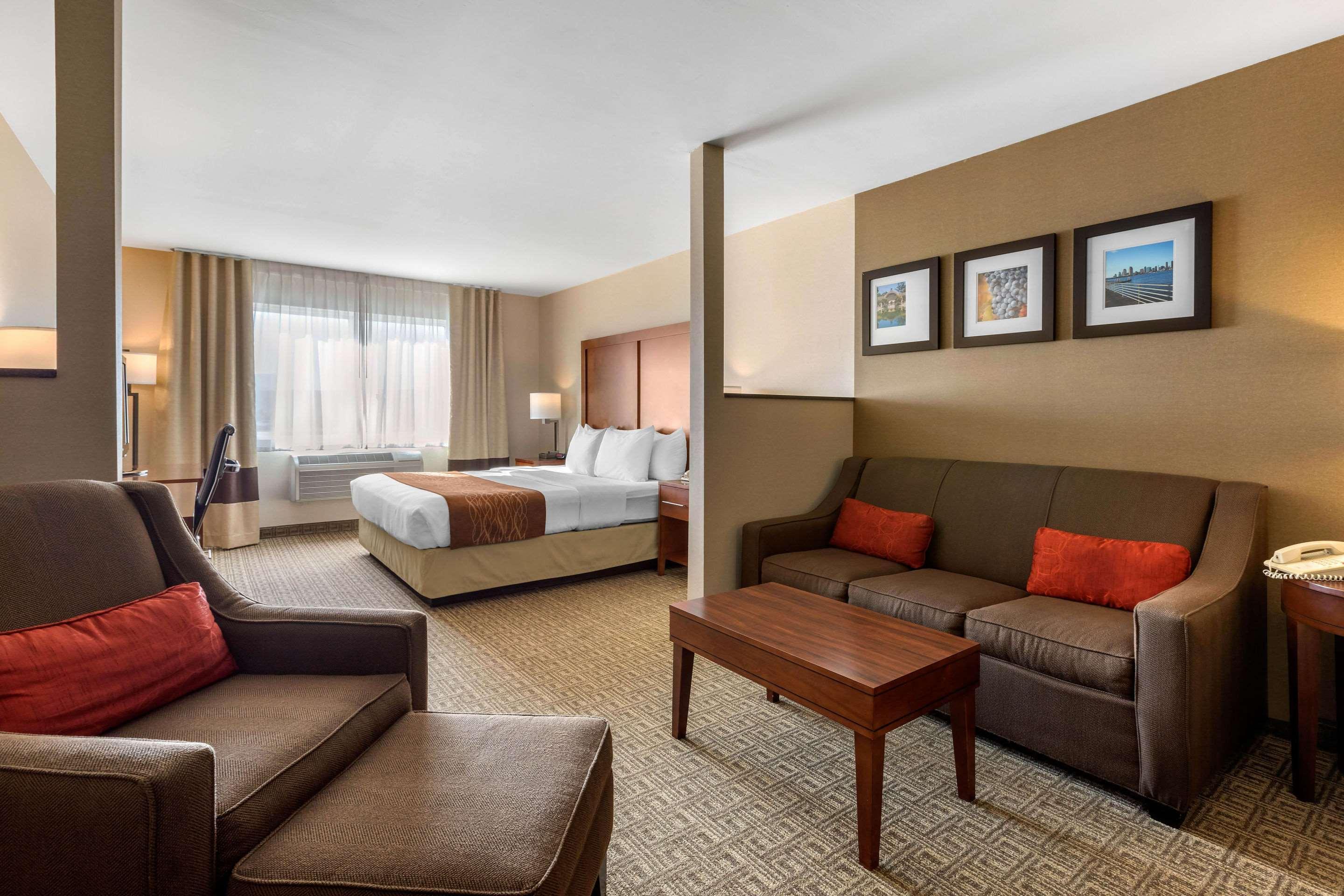 Comfort Inn & Suites Murrieta Temecula Wine Country Экстерьер фото